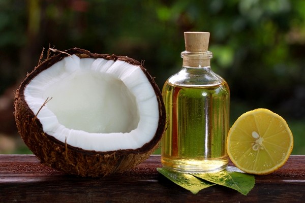 Cách dưỡng da mặt với dầu dừa