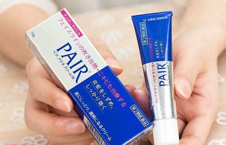 Kem trị mụn Pair Acne Lion Cream W Nhật Bản