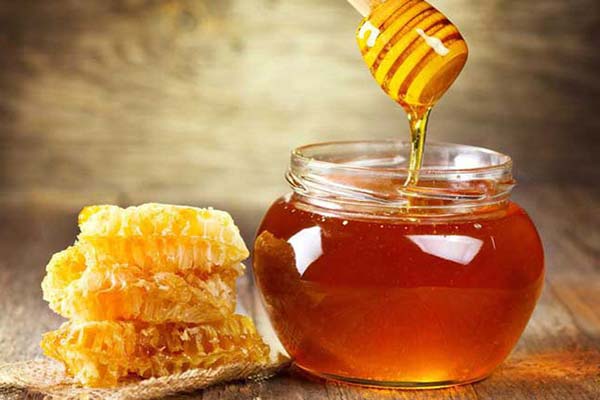 Uống nước mật ong ấm mỗi ngày giúp thanh lọc cơ thể 