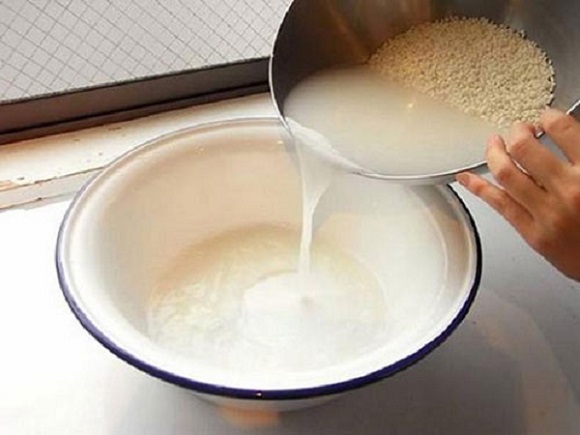 Cách làm trắng da mặt bằng nước vo gạo