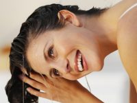 Hướng dẫn các cách chăm sóc tóc hiệu quả tại nhà