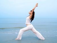 4 bài tập yoga giảm cân hiệu quả nhất tại nhà cho nữ